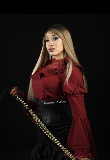 Comtessa Liliette | Peitsche - Deutschlands bestes Portal für Dominas BDSM & Fetisch