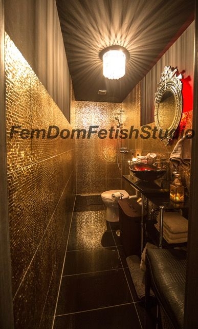 FemDom Fetish Studio | Peitsche - Deutschlands bestes Portal für Dominas BDSM & Fetisch