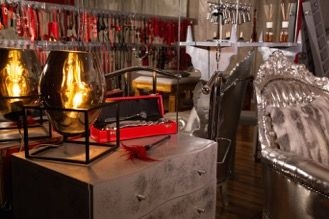 Das Domizil der Gräfin | Peitsche - Deutschlands bestes Portal für Dominas BDSM & Fetisch