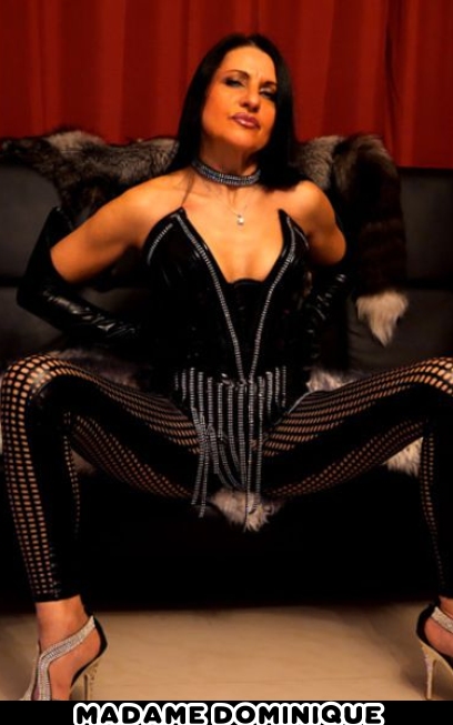 Domina Madame Dominique - SMD & Chatéau Noir Passau - Dominastudios in Bayern, die besten Dominas bei peitsche, dominaführer Passau deutschland | Peitsche - Deutschlands bestes Portal für Dominas BDSM & Fetisch