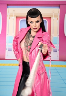 Missy Van Licks | Peitsche - Deutschlands bestes Portal für Dominas BDSM & Fetisch