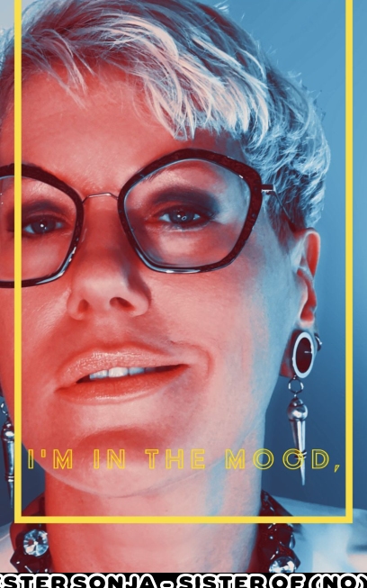 Nürnberg Schwester Sonja - Sister of (No) Mercy - Dominastudio Hessen, Bayern, Dominaführer deutschland | Peitsche - Deutschlands bestes Portal für Dominas BDSM & Fetisch