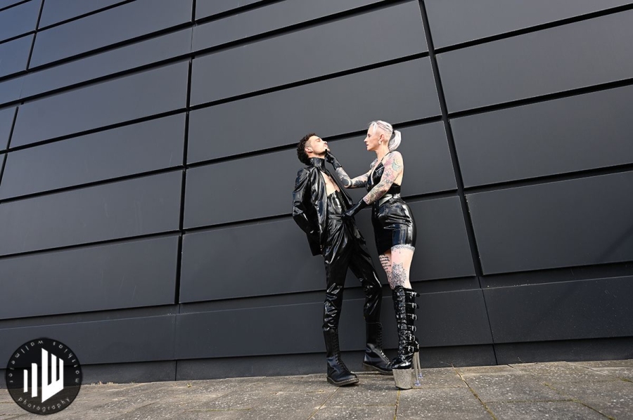 Cuckold Special | Peitsche - Deutschlands bestes Portal für Dominas BDSM & Fetisch