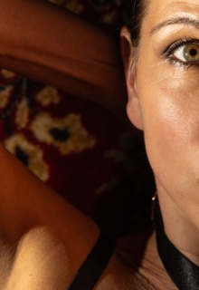 Nala Ares | Peitsche - Deutschlands bestes Portal für Dominas BDSM & Fetisch