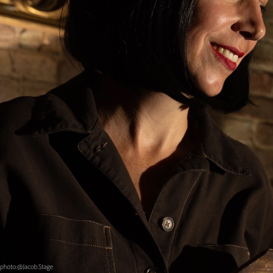 Nala Ares | Peitsche - Deutschlands bestes Portal für Dominas BDSM & Fetisch