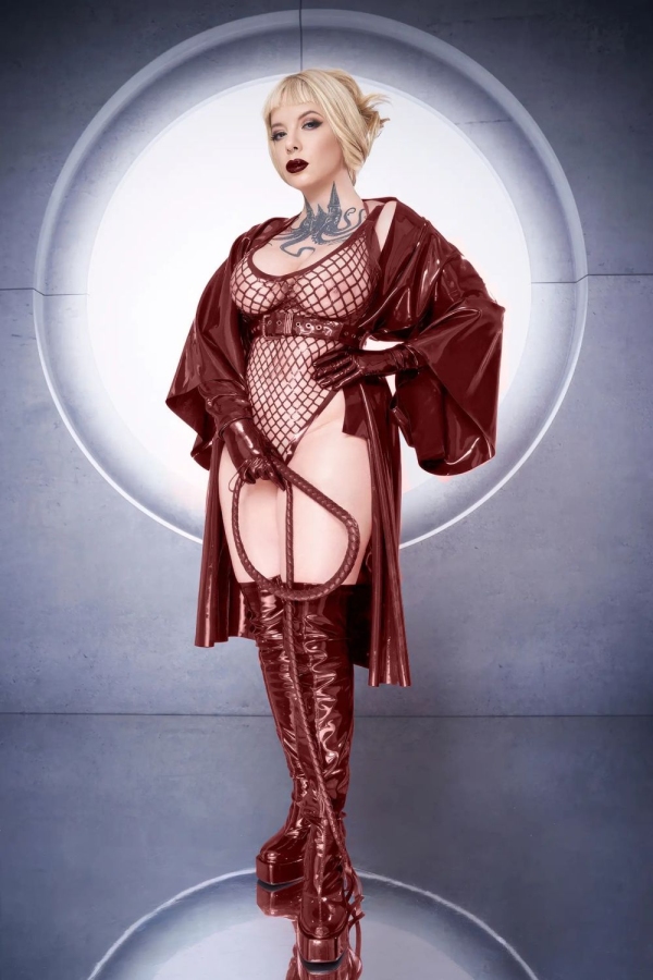 Annabel Schöngott | Peitsche - Deutschlands bestes Portal für Dominas BDSM & Fetisch