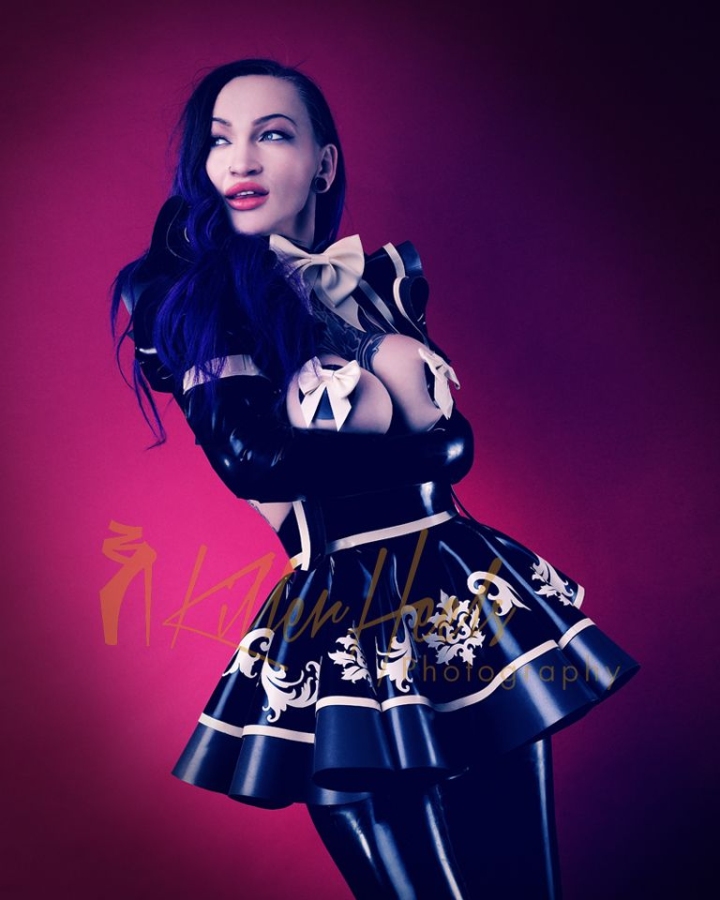 Madame Lynn | Peitsche - Deutschlands bestes Portal für Dominas BDSM & Fetisch