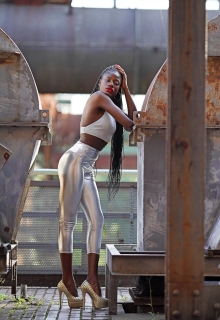 Miss Anastasia | Peitsche - Deutschlands bestes Portal für Dominas BDSM & Fetisch