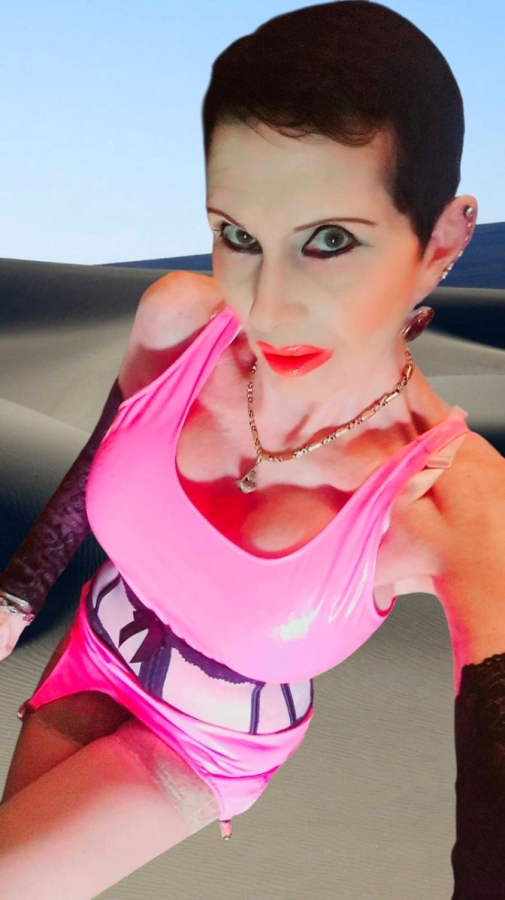 Scarlett Du Vall | Peitsche - Deutschlands bestes Portal für Dominas BDSM & Fetisch