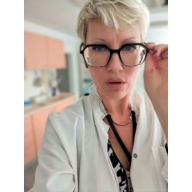 Schwester Sonja - Sister of (No) Mercy