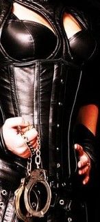 Dominas im Dominastudio